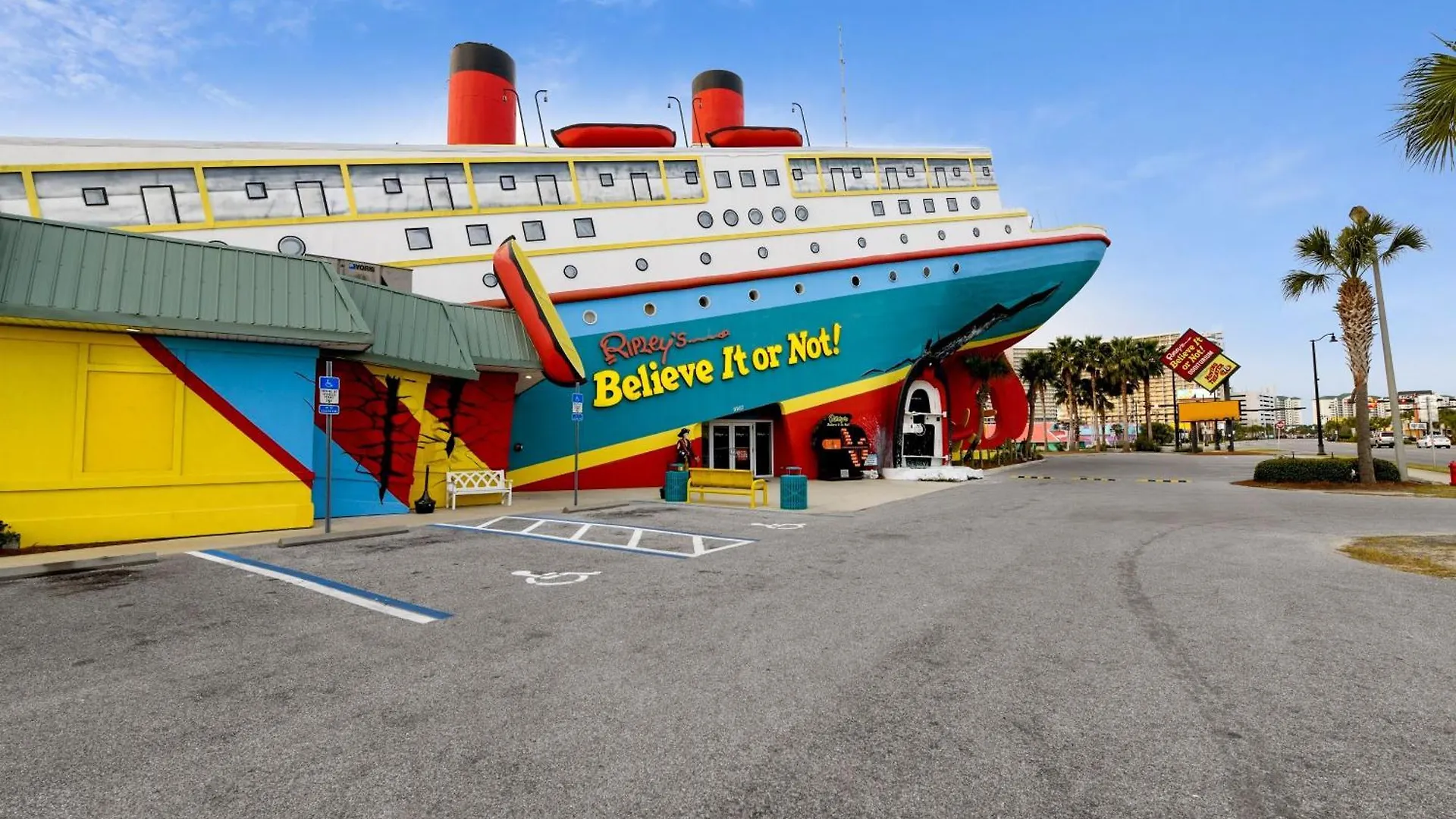 Semesterbostad Boardwalk Beach Resort #1107 By Book That Condo Panama City Beach USA